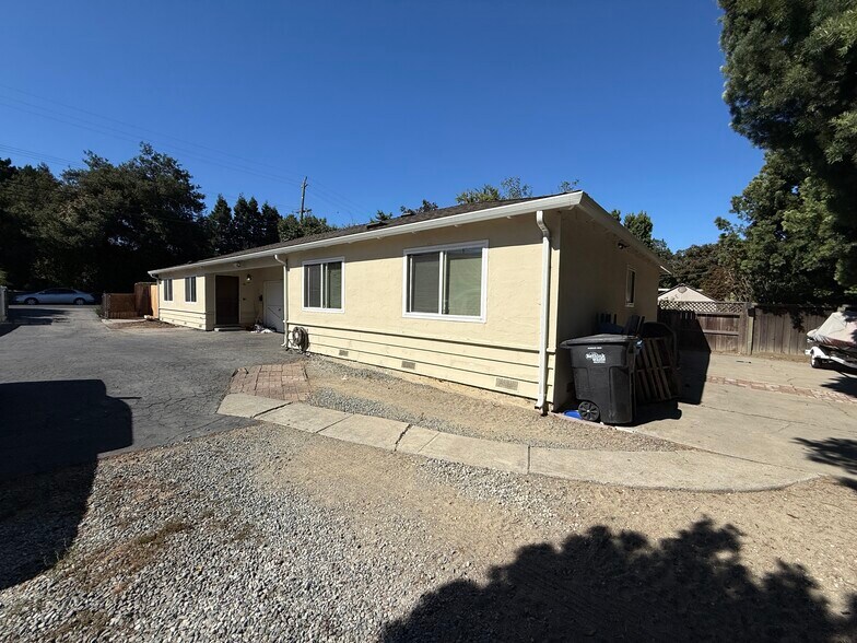 1811 Woodland Ave, East Palo Alto, CA à vendre - Photo de l’immeuble – Image 3 sur 7