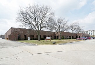 Plus de détails pour 918-928 N Oaklawn Ave, Elmhurst, IL - Local d'activités à louer