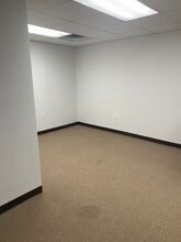 107 Imperial Blvd, Hendersonville, TN à louer Photo de l’immeuble– Image 1 sur 9