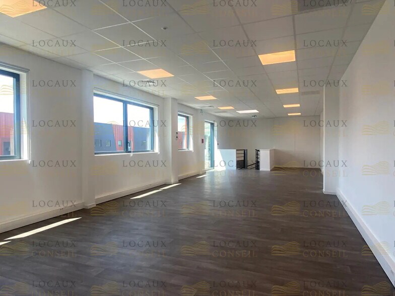18 Rue De La Guivernone, SAINT-OUEN-L'AUMONE à louer - Photo de l’immeuble – Image 3 sur 11