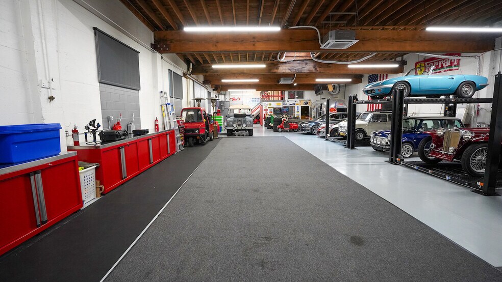 8513 N Syracuse St, Portland, OR à vendre - Photo de l’immeuble – Image 3 sur 12