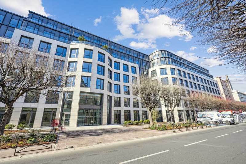 Bureau dans Levallois-Perret à louer - Photo de l’immeuble – Image 1 sur 32
