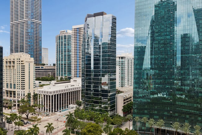 Plus de détails pour 1221 Brickell Ave, Miami, FL - Coworking à louer
