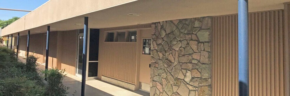 232 Cajon St, Redlands, CA à vendre - Photo de l’immeuble – Image 2 sur 4