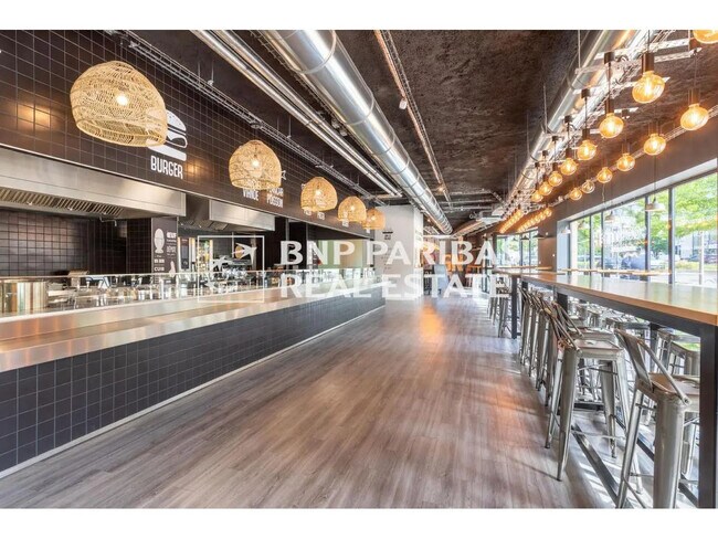 Plus de détails pour 89-91 Boulevard National, La Garenne-Colombes - Bureau à louer