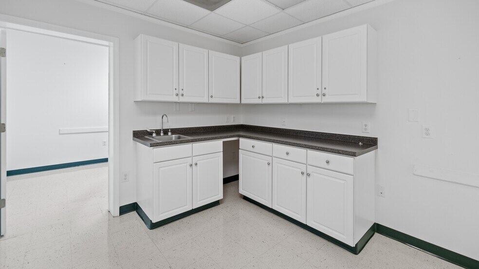 4100 S Ferdon Blvd, Crestview, FL à louer - Photo de l’immeuble – Image 3 sur 20