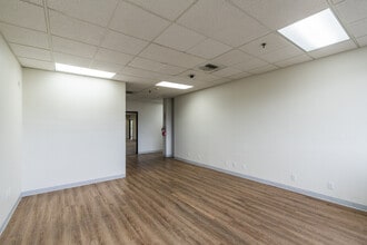3142 Vista Way, Oceanside, CA à louer Photo intérieure– Image 1 sur 12