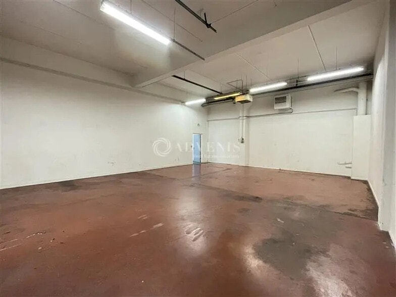 Local d’activités dans Villepinte à louer - Photo intérieure – Image 3 sur 12