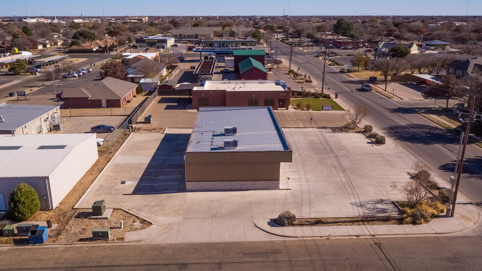 5820 66th St, Lubbock, TX à louer - Photo de l’immeuble – Image 3 sur 67