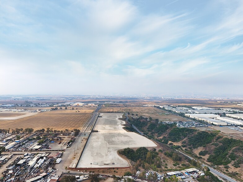 1080 Heritage Rd, San Diego, CA à louer - Photo de l’immeuble – Image 3 sur 5