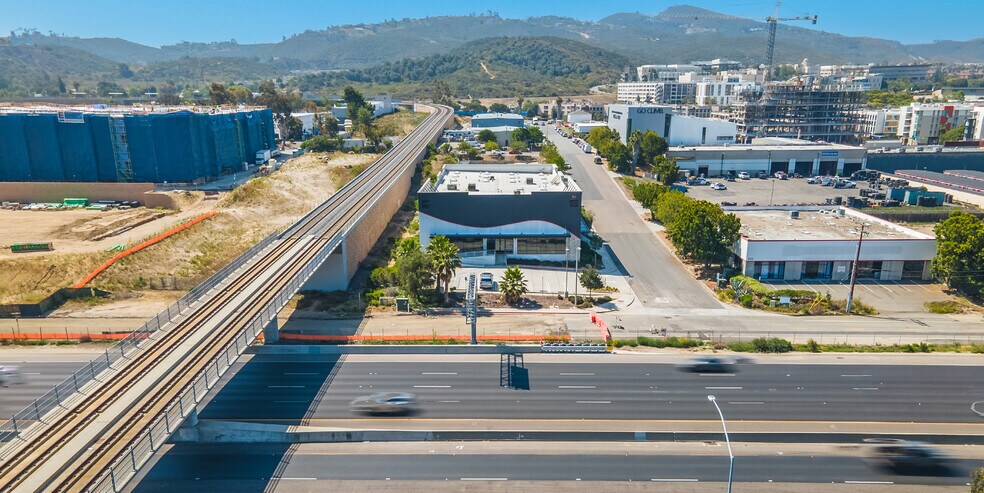 307 E Carmel St, San Marcos, CA à louer - Photo de l’immeuble – Image 2 sur 16