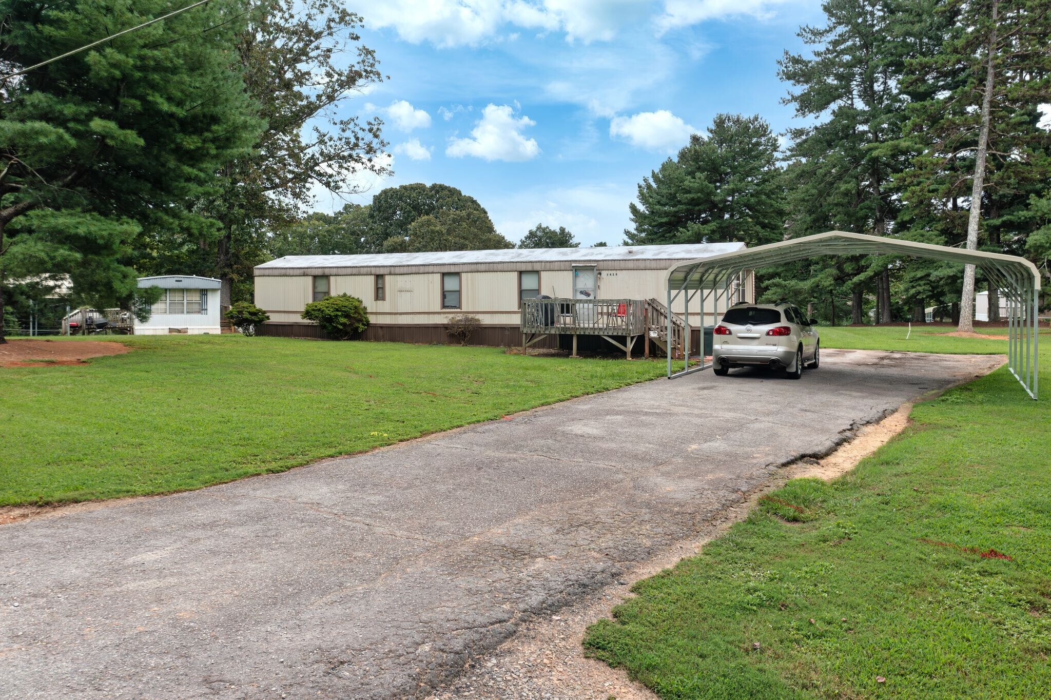 7438 Olin Rd, Pfafftown, NC à vendre Photo principale– Image 1 sur 2