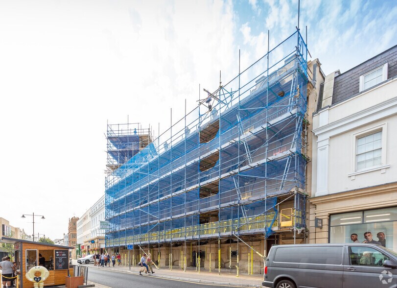 130 High St, Cheltenham à louer - Photo de l’immeuble – Image 3 sur 4
