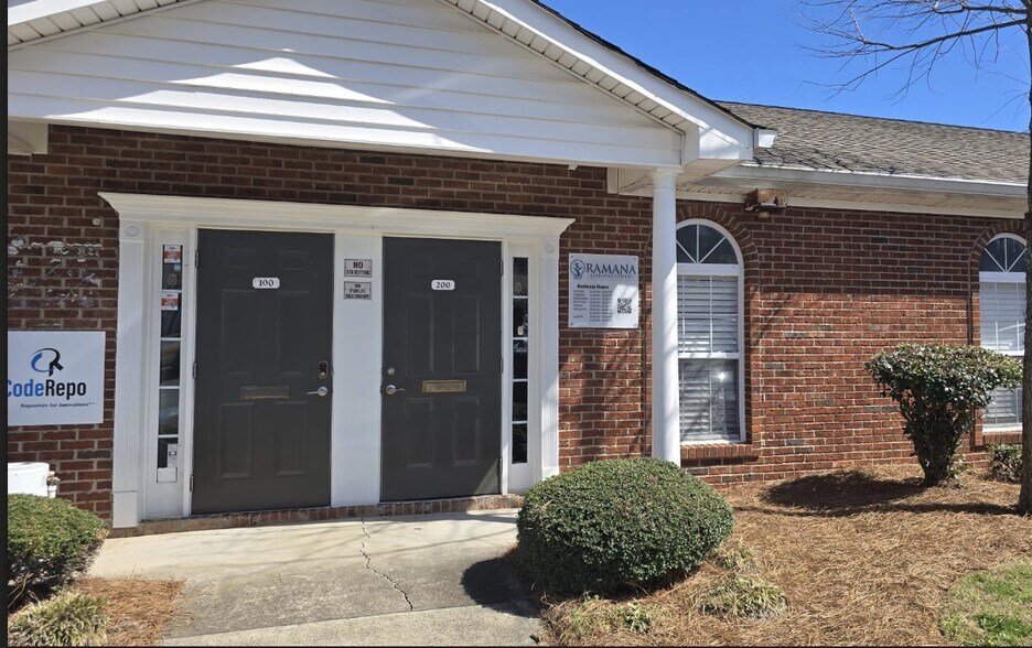 106 Colony Park Dr, Cumming, GA à louer - Photo de l’immeuble – Image 2 sur 74