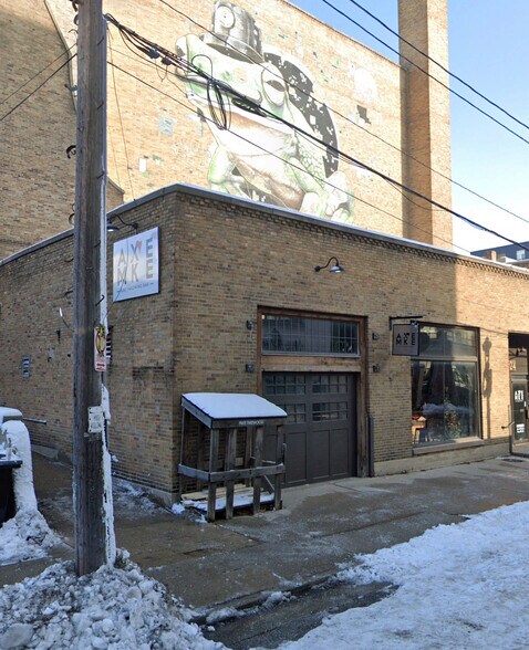 1924 E Kenilworth Pl, Milwaukee, WI à louer - Photo de l’immeuble – Image 2 sur 9