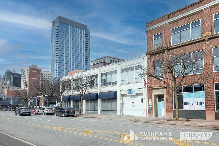 1835 Prospect Ave, Cleveland, OH à louer - Photo de l’immeuble – Image 2 sur 3