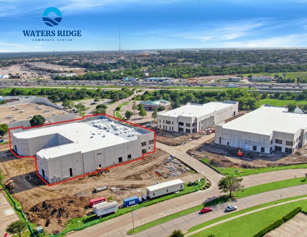 1980 Lakepointe Dr, Lewisville, TX à vendre - Photo de l’immeuble – Image 1 sur 2