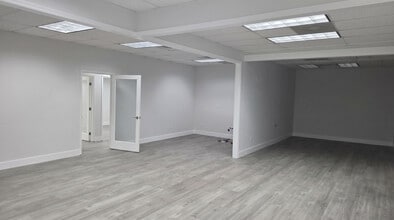 7100 W Commercial Blvd, Lauderhill, FL à louer Photo intérieure– Image 2 sur 20