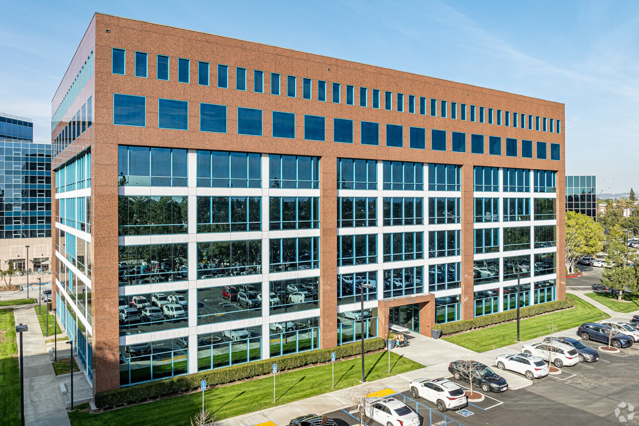 12750 Center Court Dr, Cerritos, CA à louer Photo principale– Image 1 sur 8