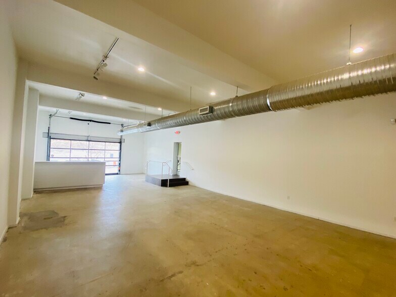 188 Coxe Ave, Asheville, NC à louer - Photo de l’immeuble – Image 3 sur 8