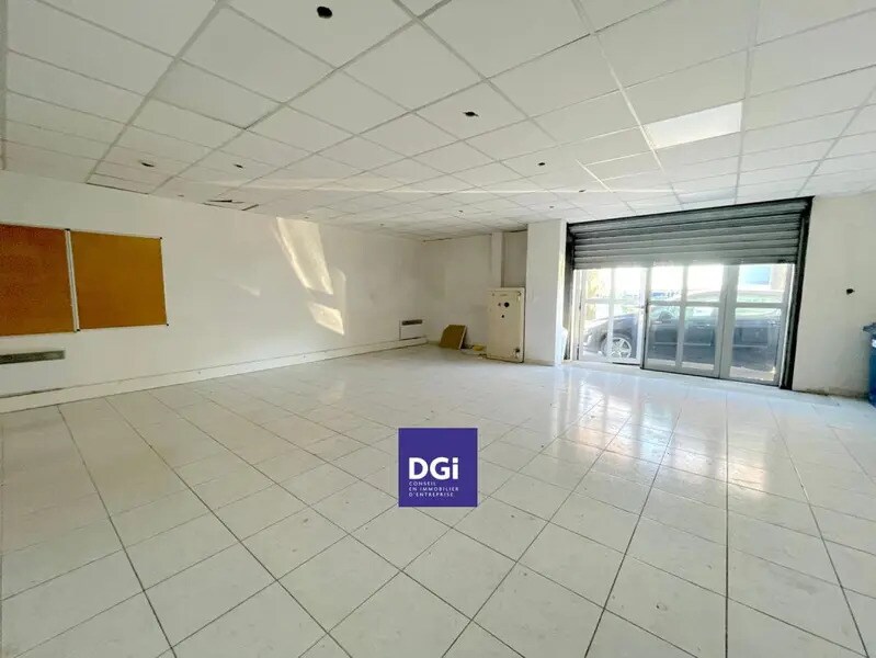 60 Rue Etienne Lenoir, Nîmes à louer Photo intérieure– Image 1 sur 4