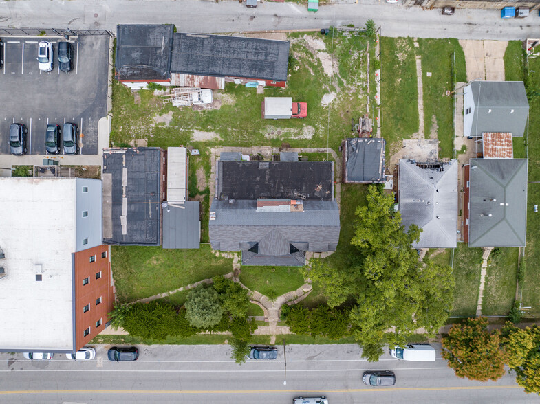 917 Russell, Saint Louis, MO à vendre - Photo de l’immeuble – Image 3 sur 4