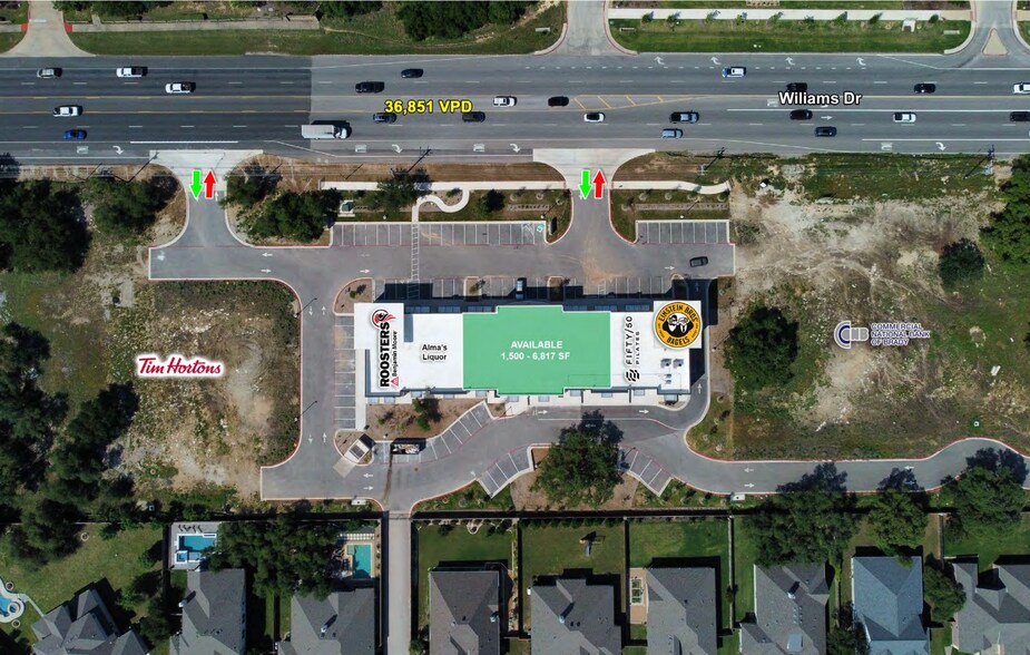 3900 Williams Dr, Georgetown, TX à louer - Photo de l’immeuble – Image 3 sur 10