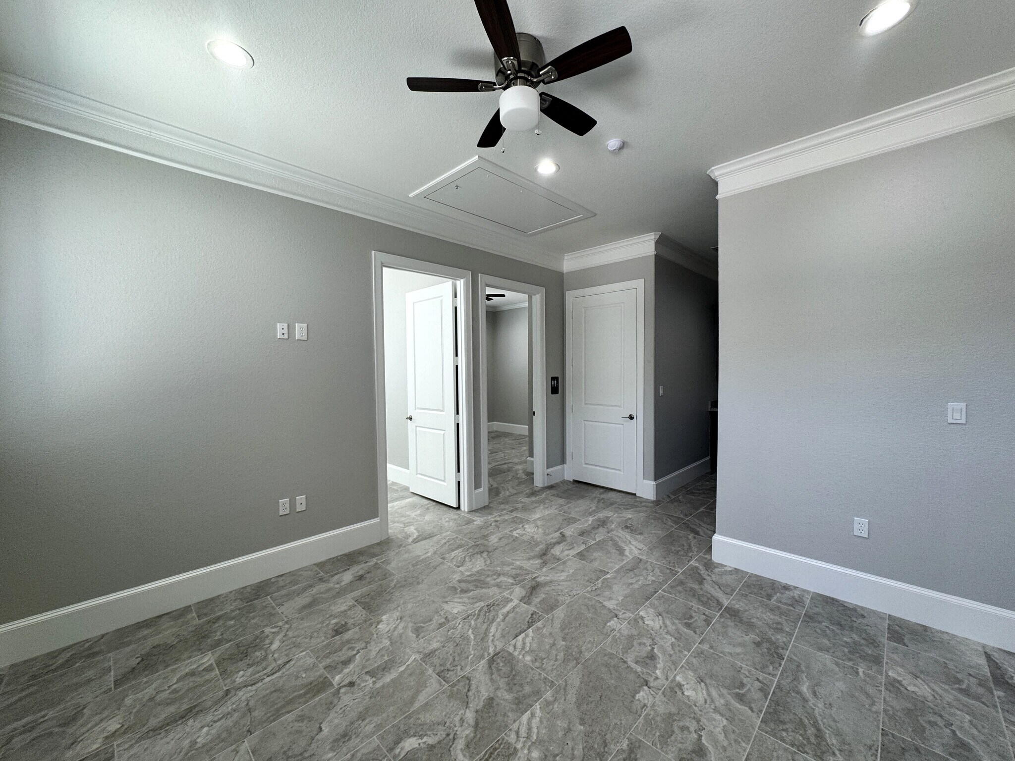 12410 Spring Cypress Rd, Tomball, TX à louer Photo intérieure– Image 1 sur 18