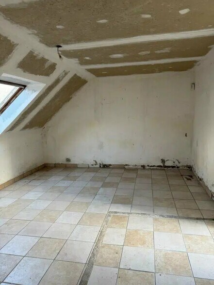 Local d’activités dans Plougonvelin à louer - Photo intérieure – Image 2 sur 2