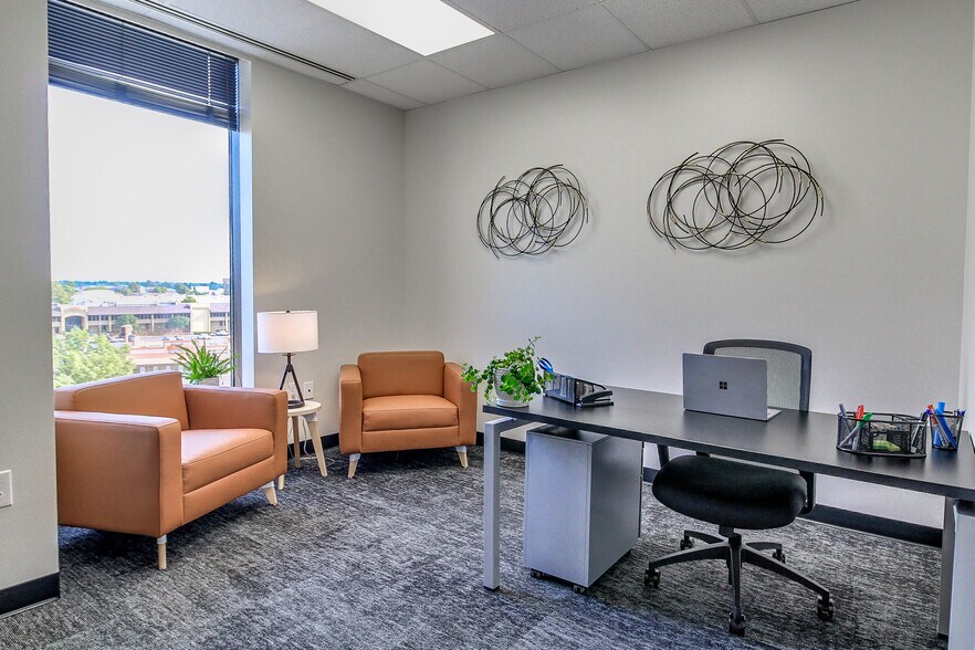 3030 NW Expressway, Oklahoma City, OK à louer - Photo intérieure – Image 3 sur 22