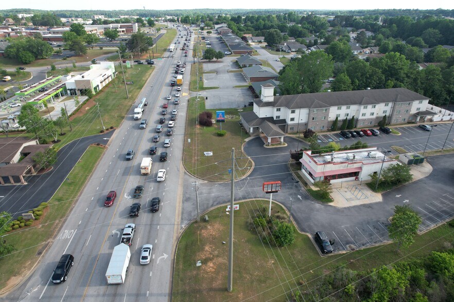 2020 Gateway Dr, Opelika, AL à vendre - Photo de l’immeuble – Image 2 sur 4