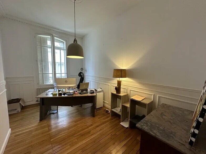 Bureau dans Reims à louer - Photo de l’immeuble – Image 2 sur 8