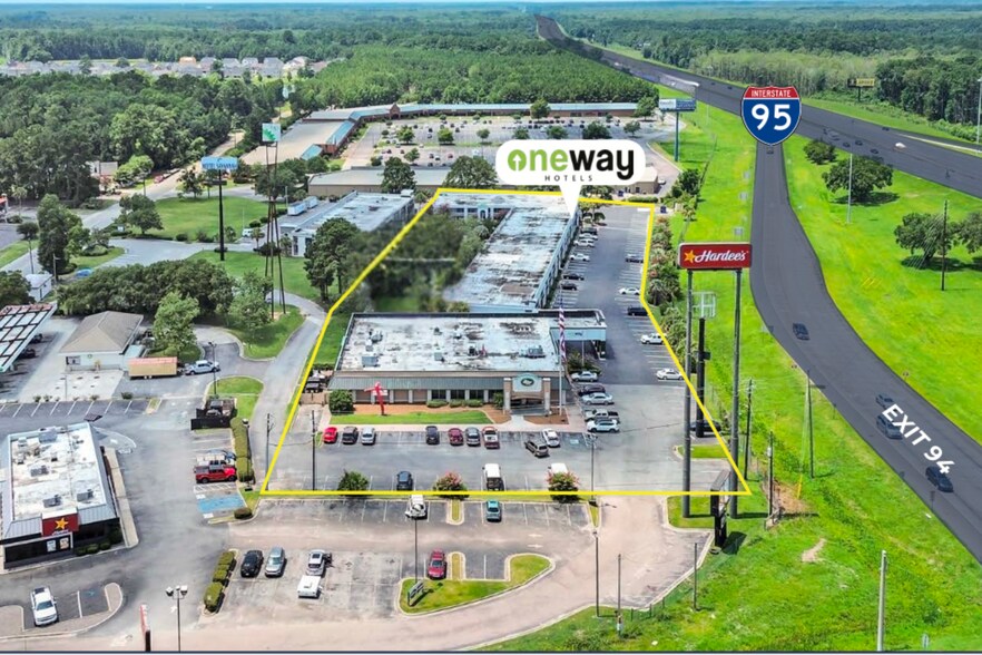 3 Gateway Blvd S, Savannah, GA à vendre - Photo de l’immeuble – Image 3 sur 8