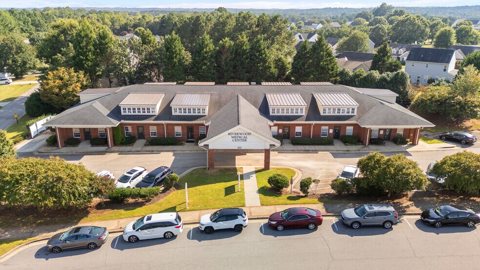 100 Cunningham Ln, Clayton, NC à vendre - Photo de l’immeuble – Image 1 sur 14