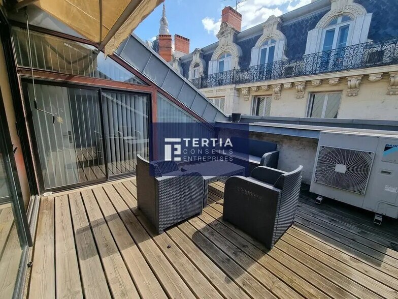 Bureau dans Montpellier à louer - Photo de l’immeuble – Image 2 sur 7