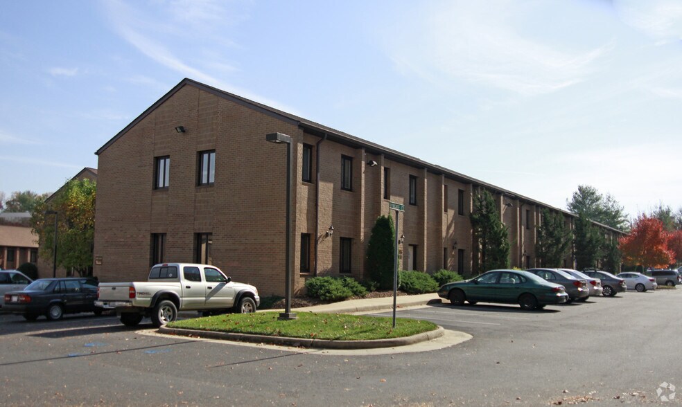 25-Unit Medical/Office Investment portefeuille de 3 biens à vendre sur LoopNet.fr - Photo de l’immeuble – Image 3 sur 4