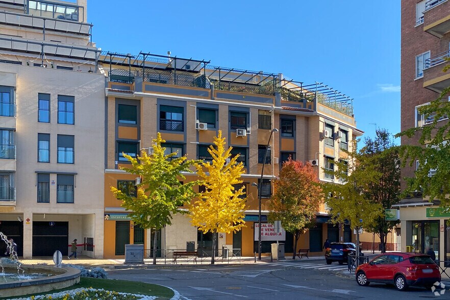 Local commercial dans Getafe, Madrid à louer - Photo de l’immeuble – Image 2 sur 3