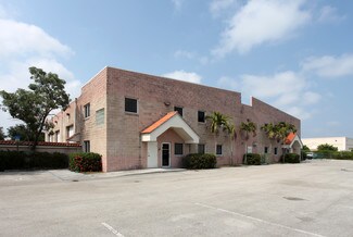 Plus de détails pour 2201-2221 NW 22nd St, Pompano Beach, FL - Local d'activités à louer