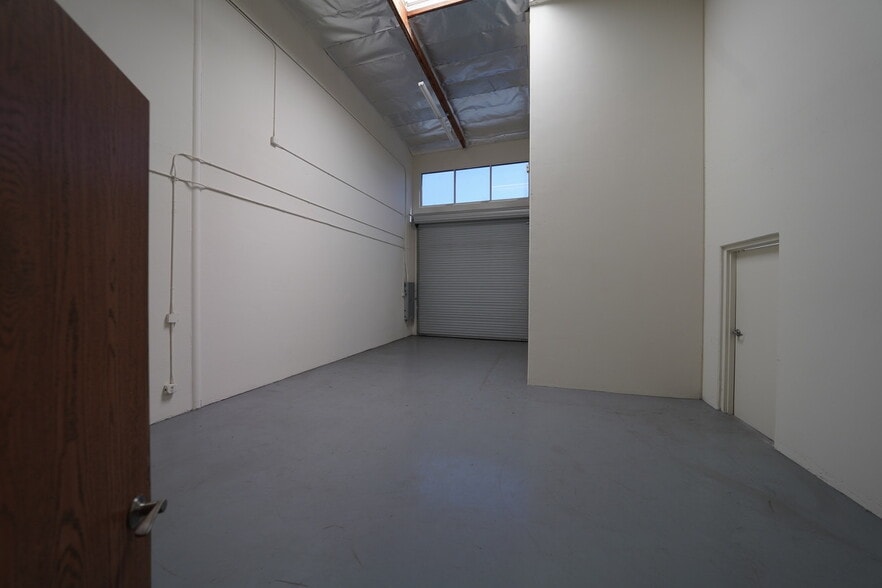 3100 Airway Ave, Costa Mesa, CA à louer - Photo intérieure – Image 3 sur 6