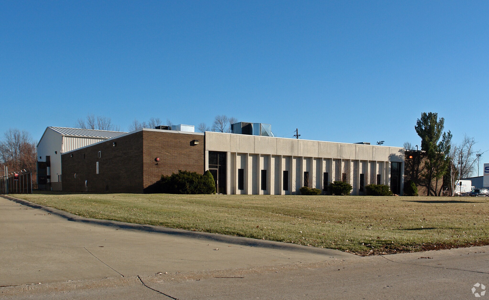 2201 W Park Dr, Lorain, OH à vendre Photo de l’immeuble– Image 1 sur 22