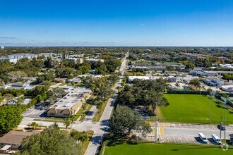 1016 Ponce De Leon Blvd, Belleair, FL - VUE AÉRIENNE  vue de carte - Image1