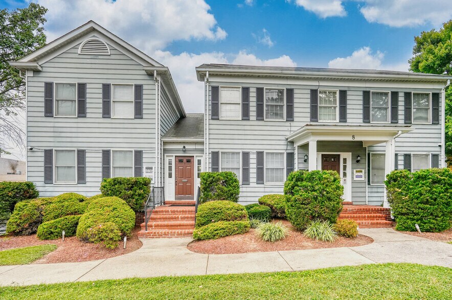 8 Brookes Ave, Gaithersburg, MD à vendre - Photo de l’immeuble – Image 3 sur 14