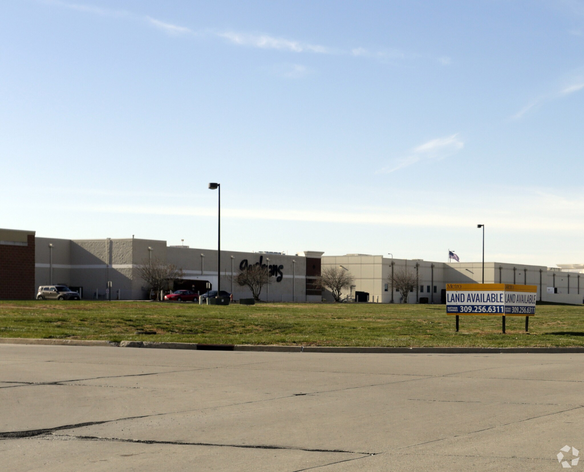 W American Prairie Dr, Peoria, IL à vendre Photo principale– Image 1 sur 2