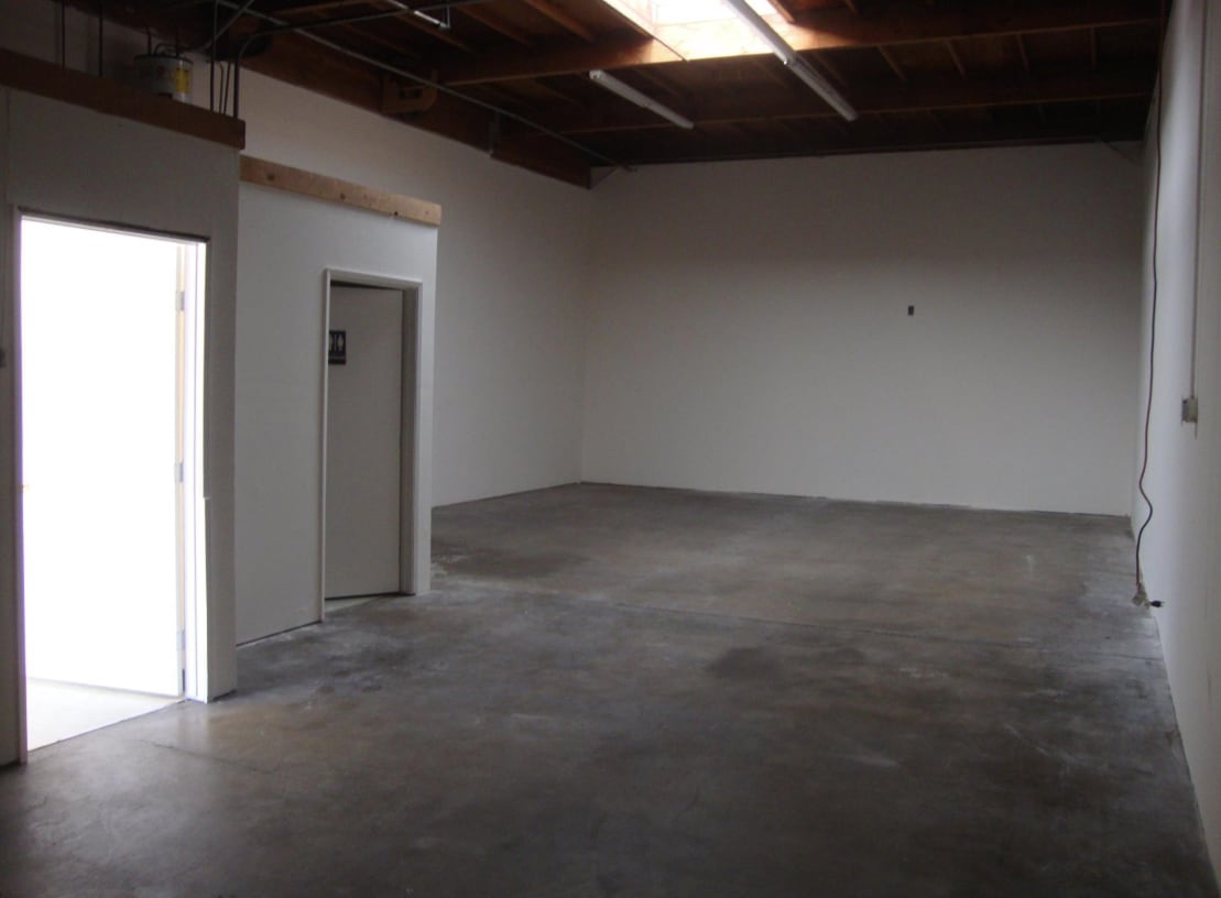 2519 W Winton Ave, Hayward, CA 94545 - Lot 2D - - Photo intérieure - Image 1 of 7
