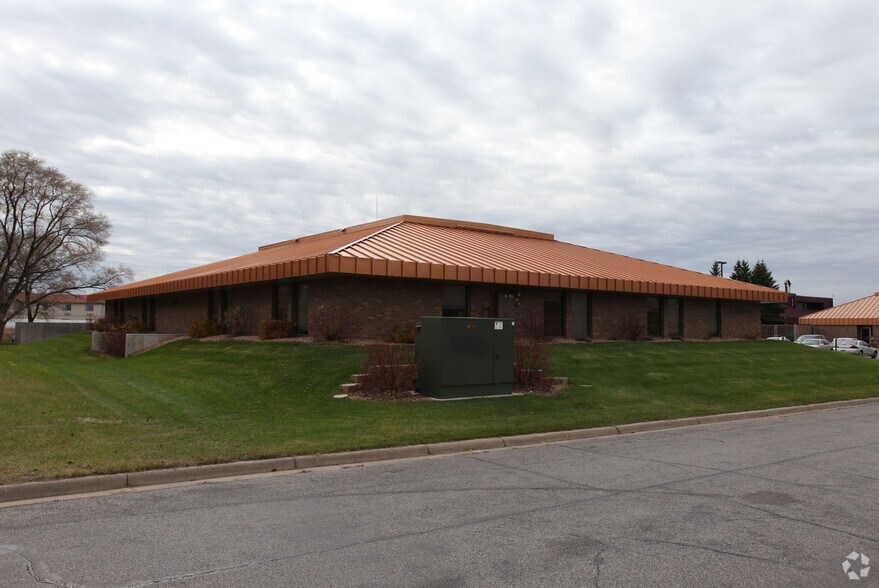 1250 Johnson Rd, Saint Cloud, MN à vendre - Photo de l’immeuble – Image 2 sur 2
