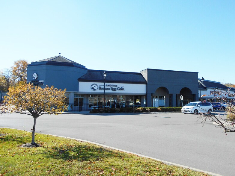 4901-5151 E 82nd St, Indianapolis, IN à louer - Photo de l’immeuble – Image 1 sur 9