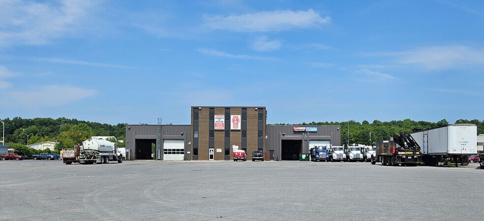 191 Dalton Ave, Kingston, ON à louer - Photo principale – Image 1 sur 5