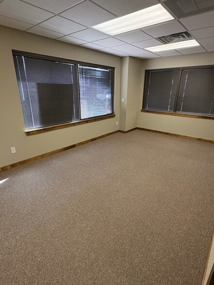 360 Oak Ave, Eaton, CO à louer - Photo intérieure – Image 3 sur 4
