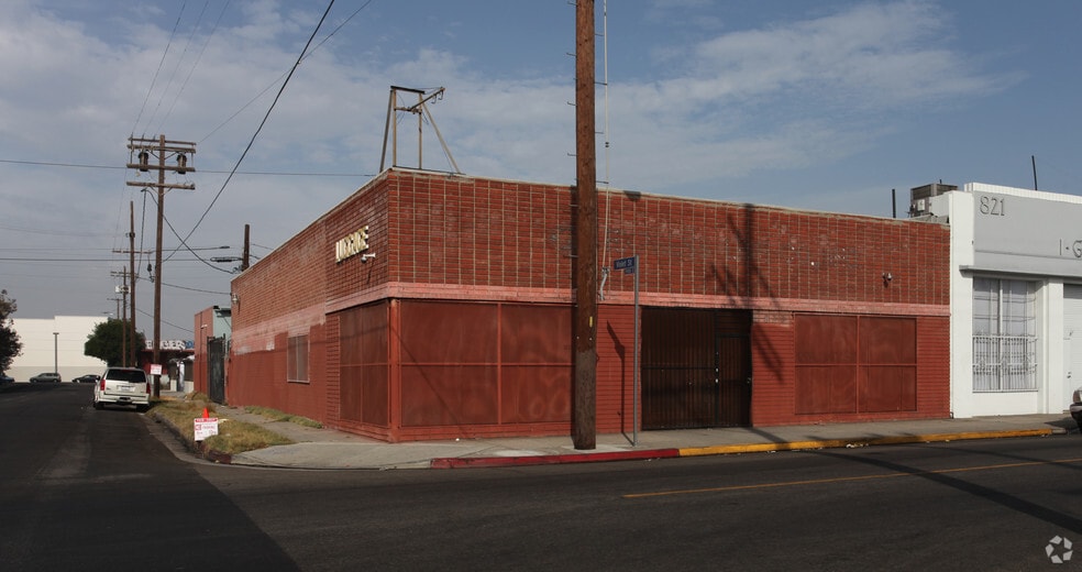 823 Mateo St, Los Angeles, CA à louer - Photo principale – Image 1 sur 2