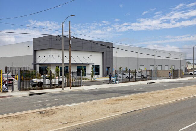 Plus de détails pour 15650 S Avalon Blvd, Compton, CA - Industriel/Logistique à louer